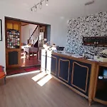 Le Mas Des Quintrands Manosque - Motel De Charme 3* Manosque