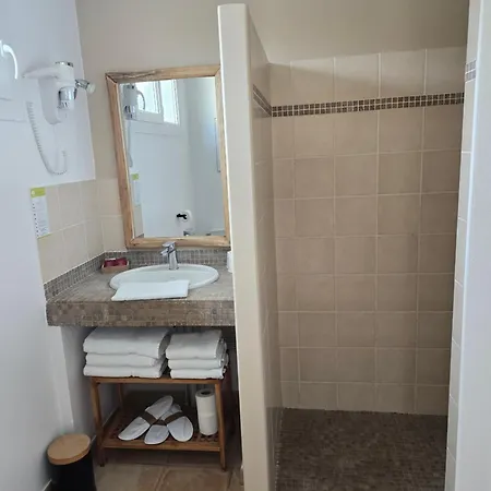Des Quintrands - De Charme 3* Manosque