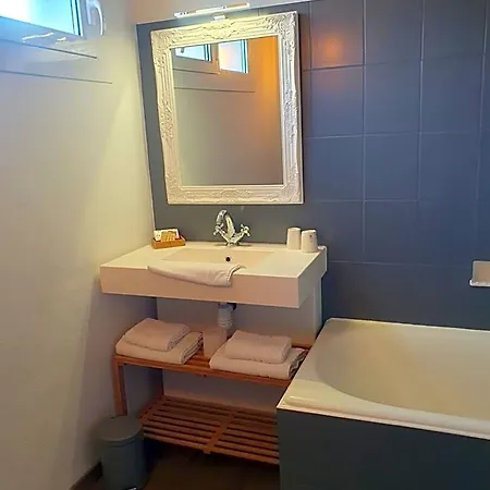Le Mas Des Quintrands Manosque - Motel De Charme Hotel